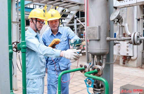 湖南石化員工黃金周堅(jiān)守崗位，化工產(chǎn)品生產(chǎn)穩(wěn)步推進(jìn)