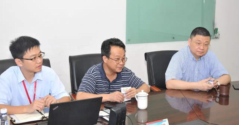 德爾智慧工廠蒞臨易事特交流洽談，共謀數字化轉型新篇章